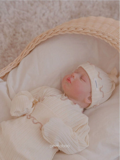 peekaboo / Riley newborn set