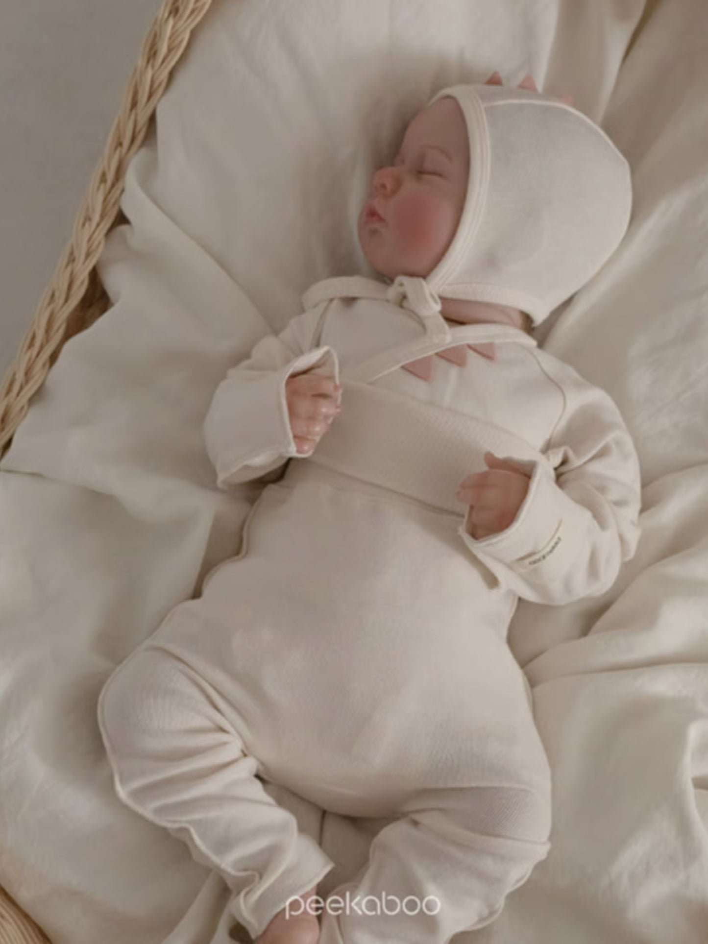 peekaboo / Yougyoug newborn set