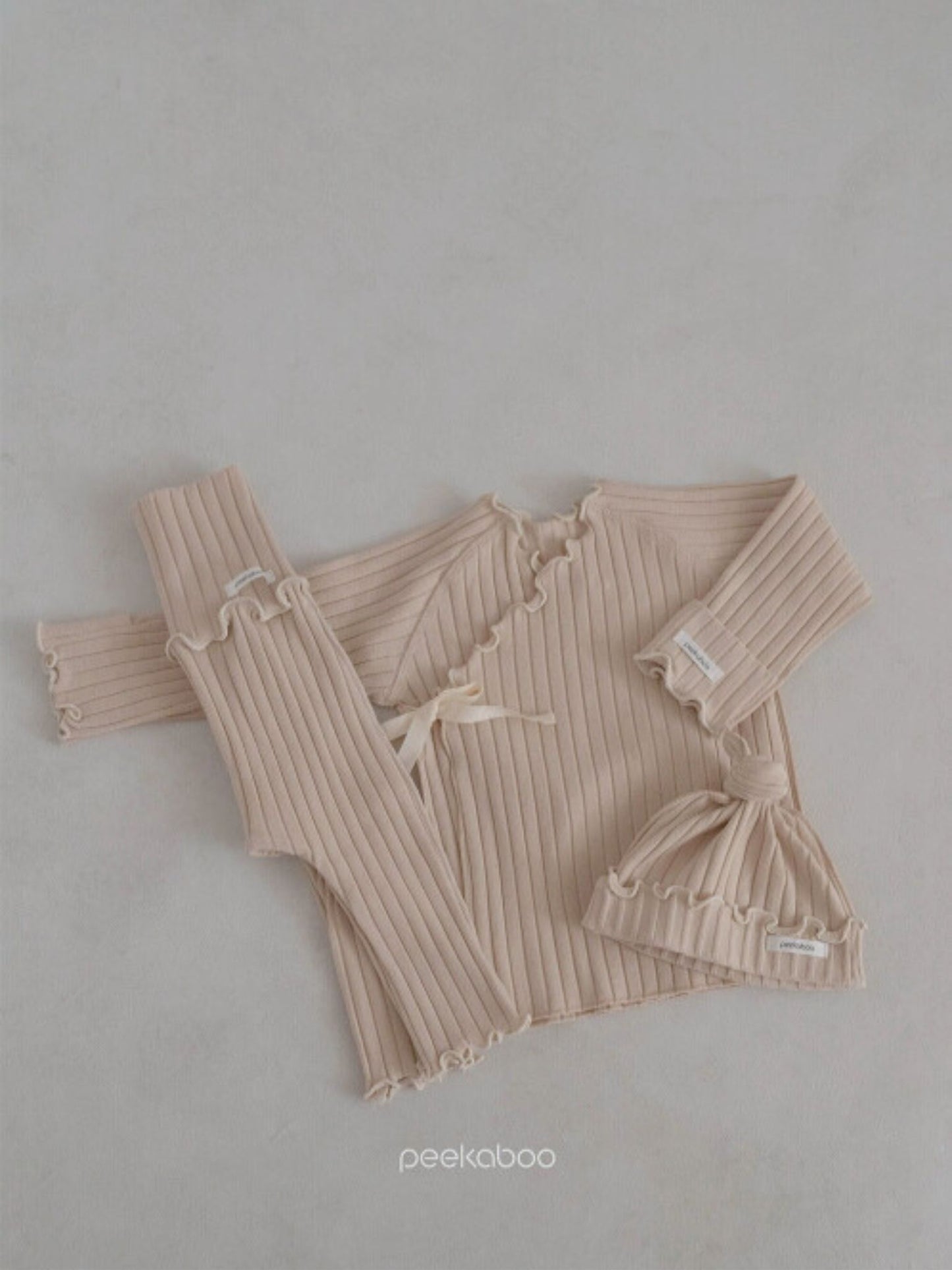 peekaboo / Riley newborn set