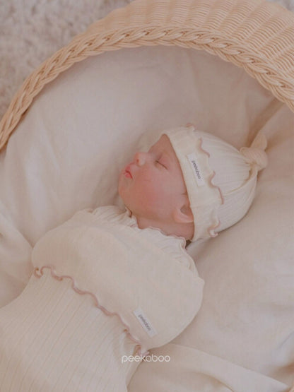 peekaboo / Riley newborn set