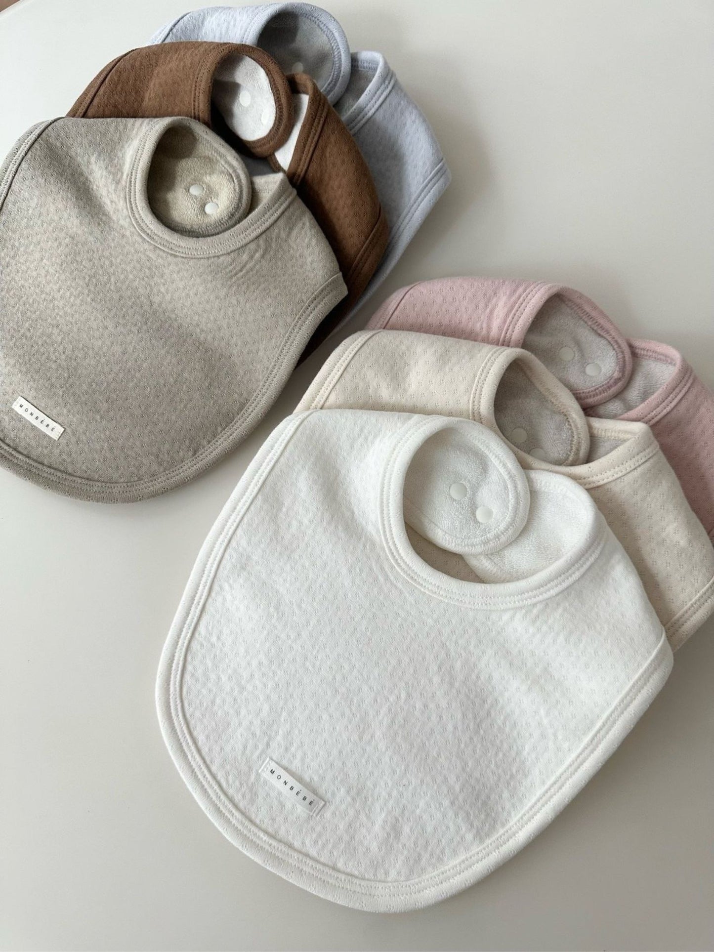 monbebe / Noa bib