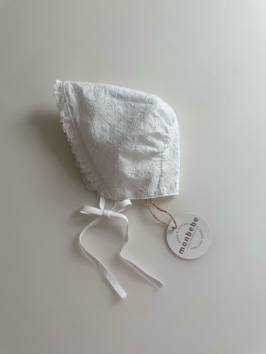 monbebe / bebe lace bonnet