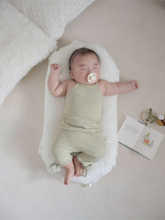 peekaboo / sweet pea baby set