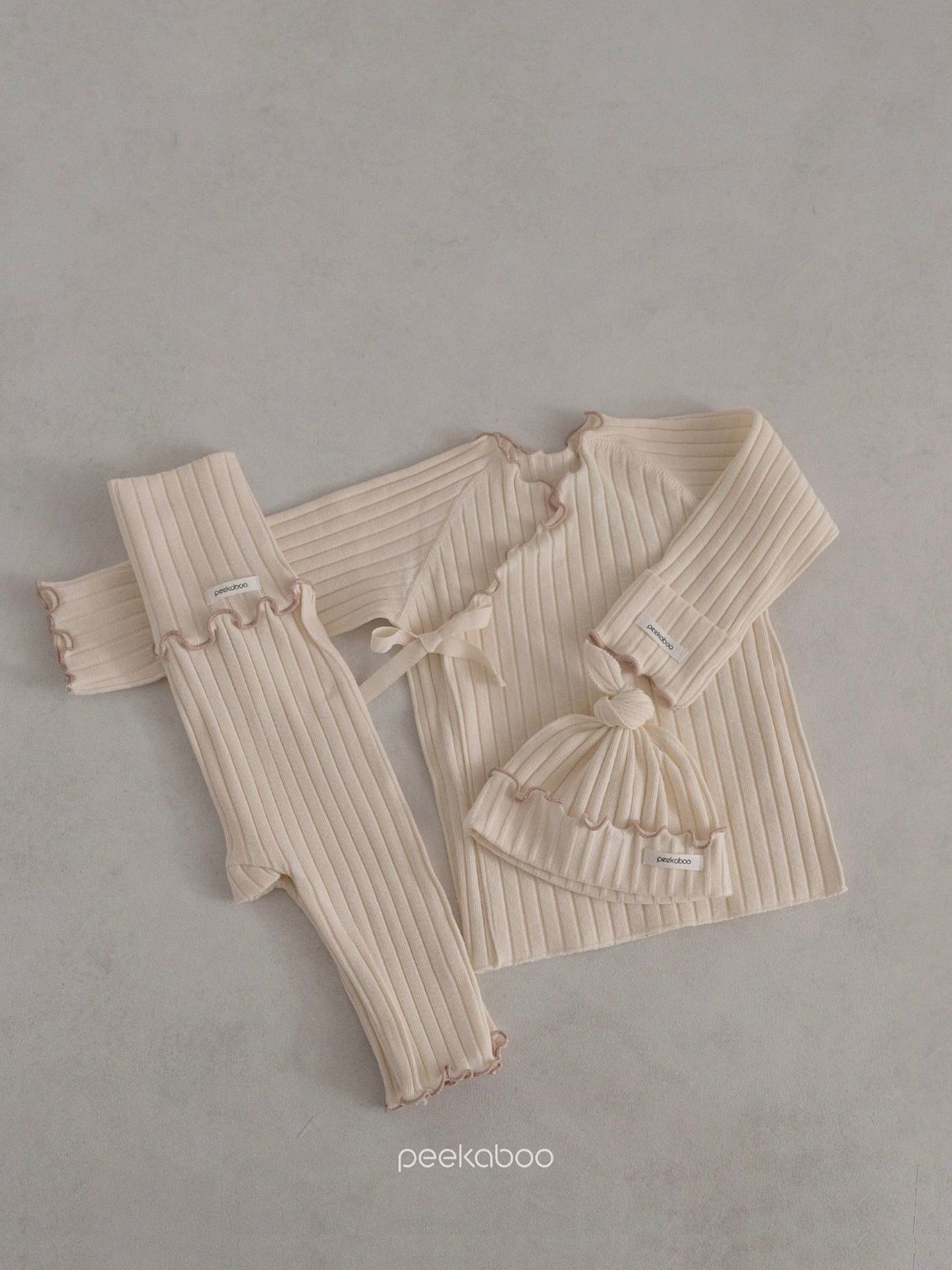 peekaboo / Riley newborn set