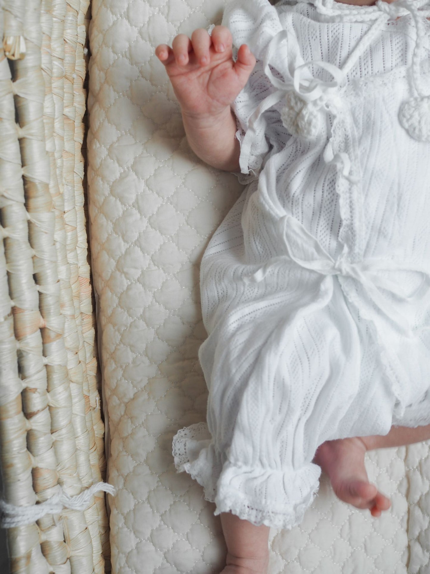 monbebe / Eyelet glory suit