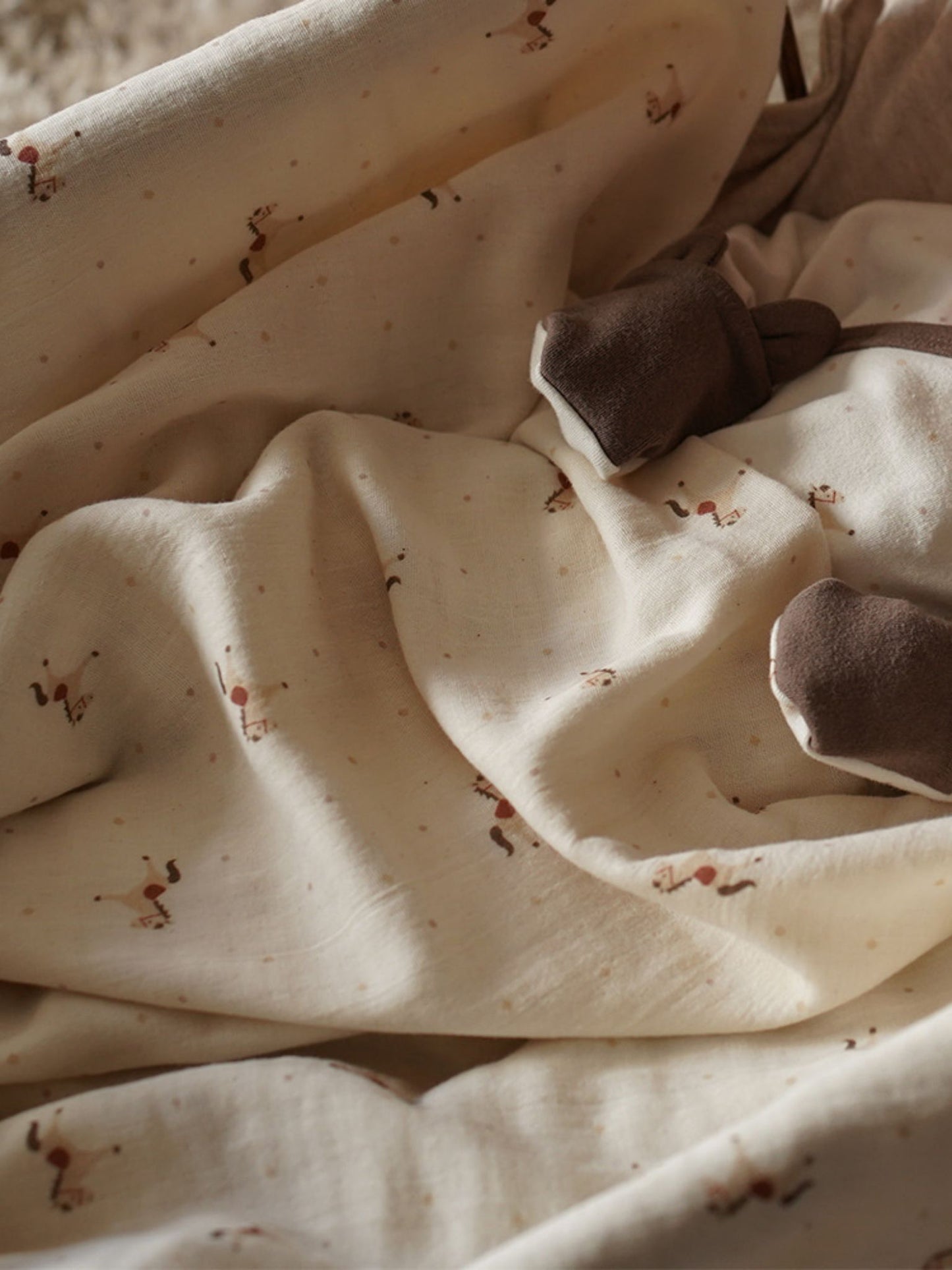 peekaboo / pony blanket