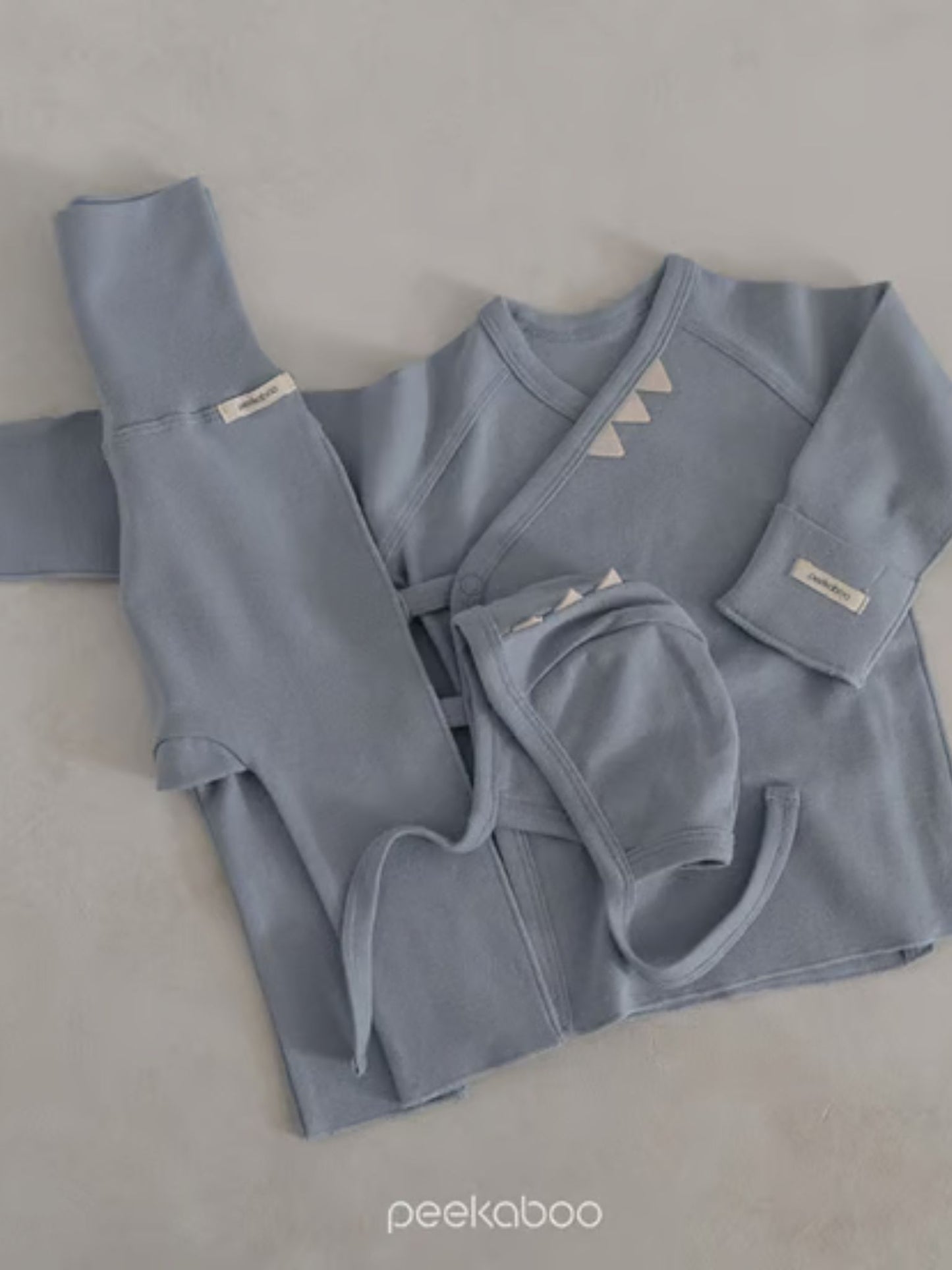 peekaboo / Yougyoug newborn set