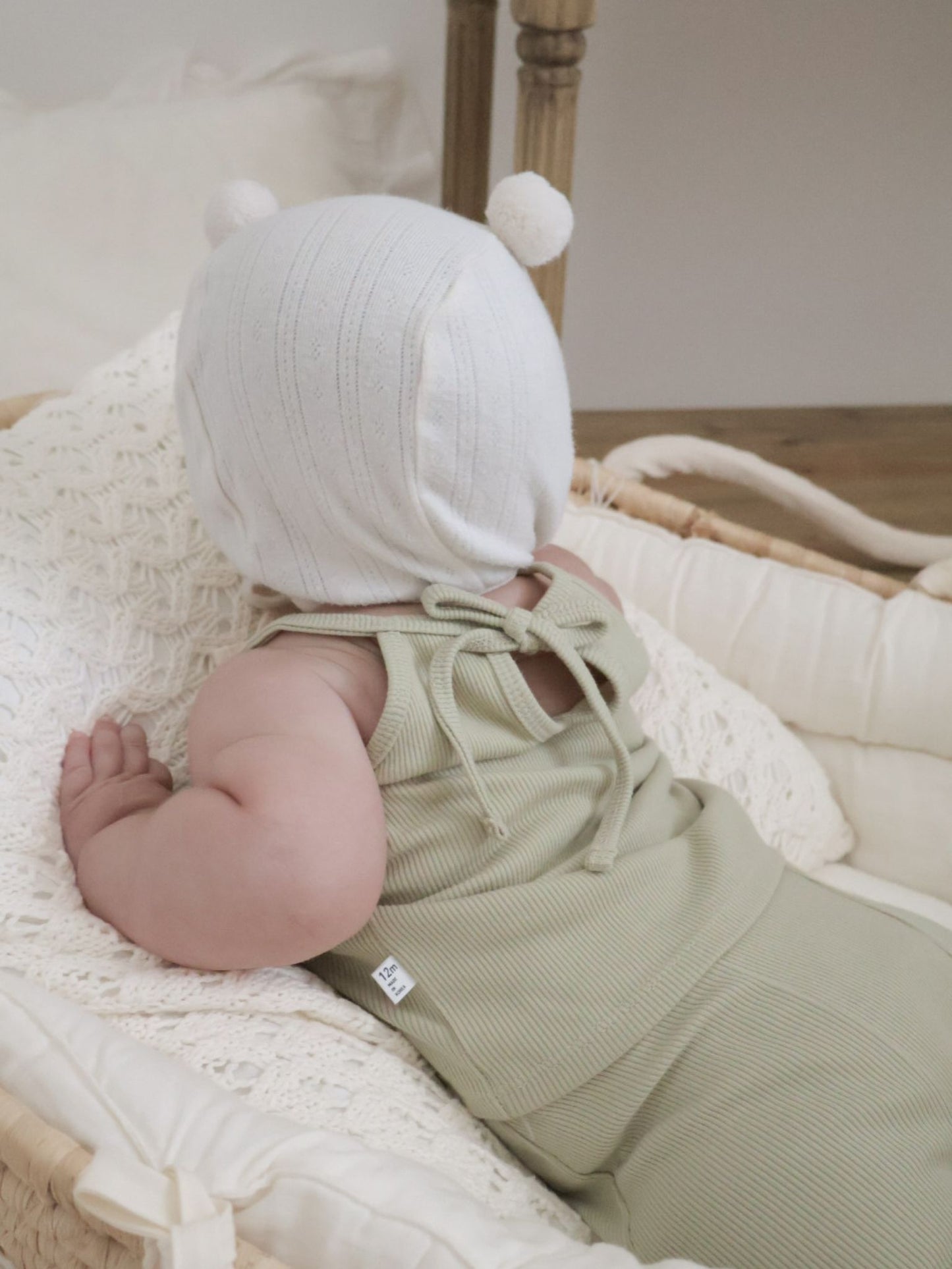 peekaboo / sweet pea baby set