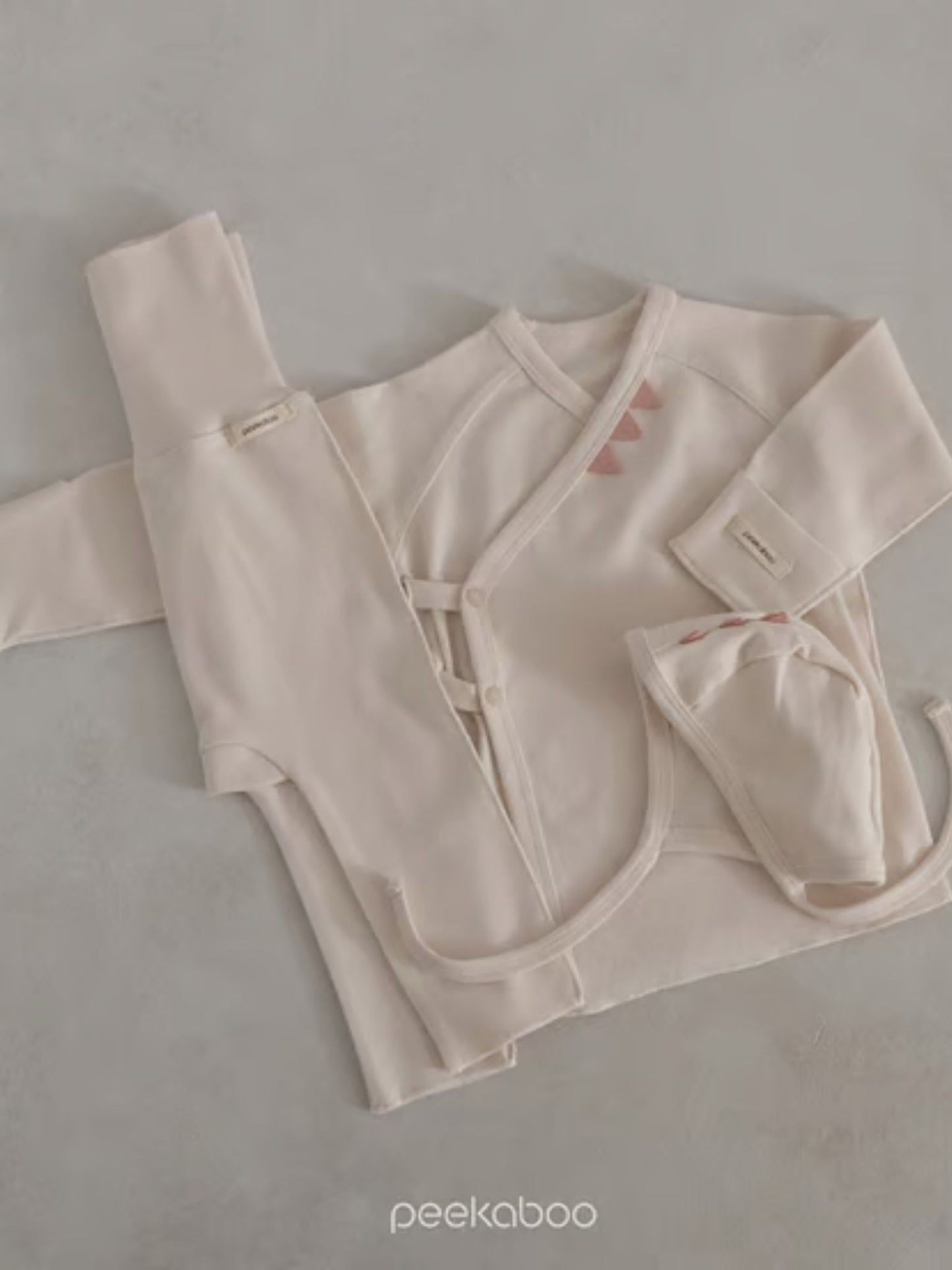 peekaboo / Yougyoug newborn set