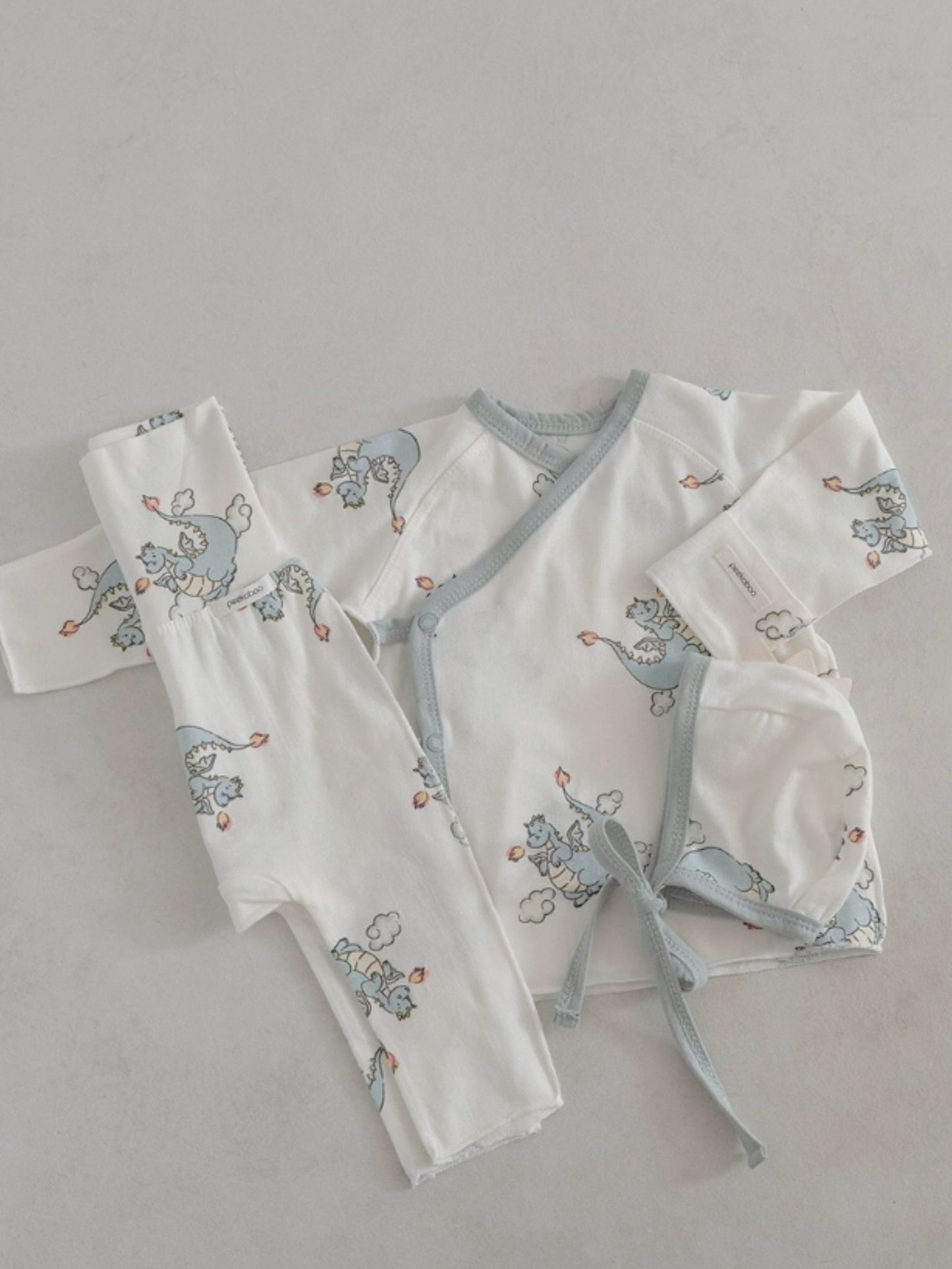 peekaboo / Yongle newborn set