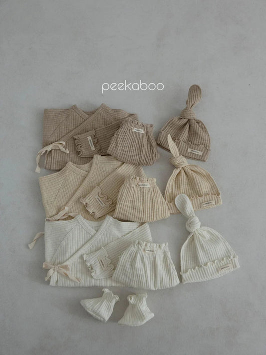 peekaboo / Ann newborn set