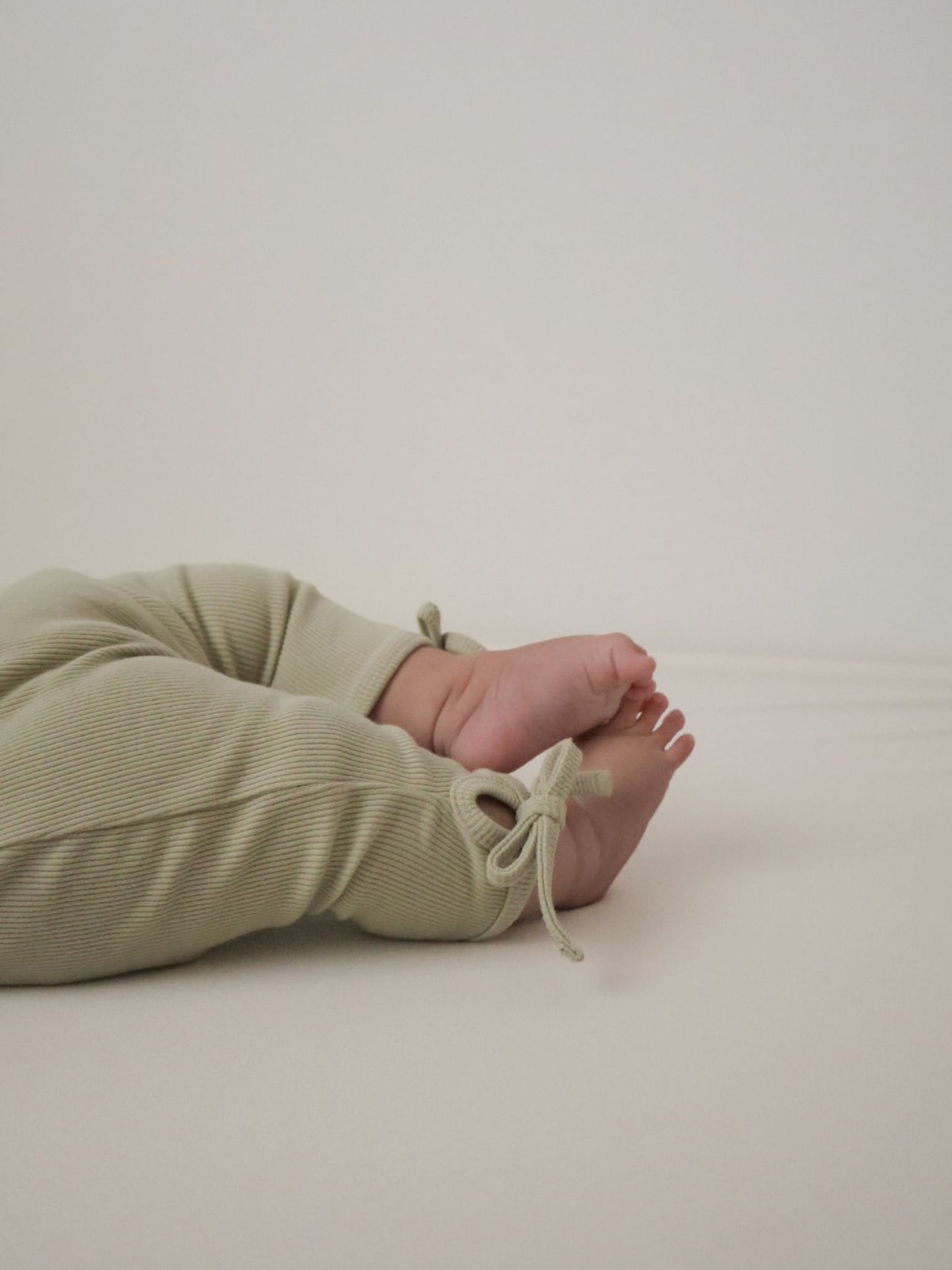 peekaboo / sweet pea baby set