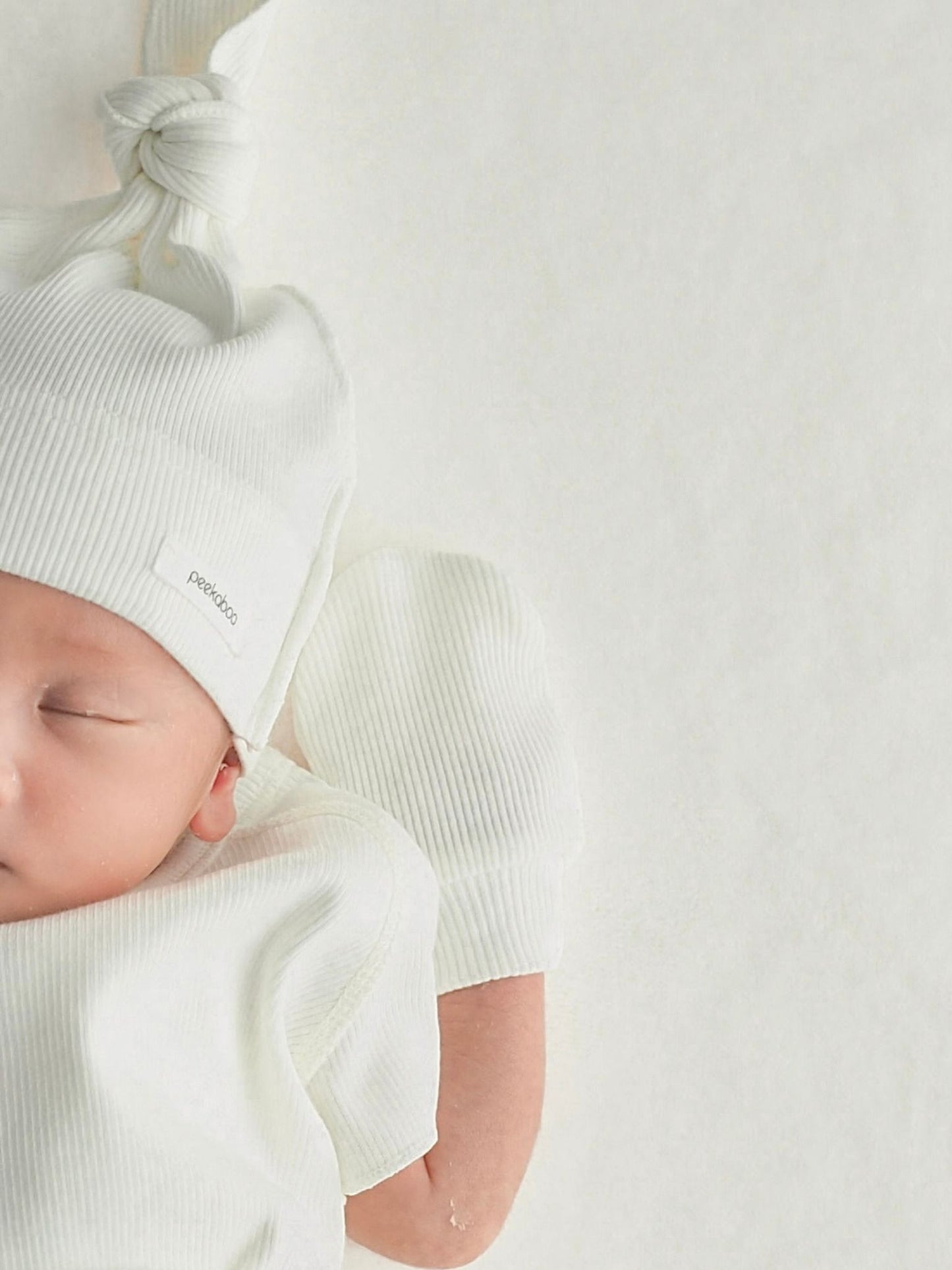 peekaboo / baker newborn set