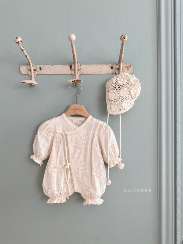 monbebe / flora suit